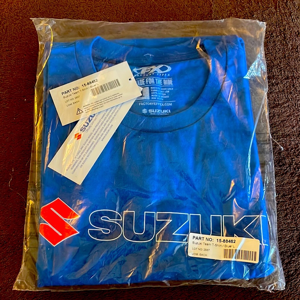 Size:Large short sleeve Suzuki blue shirt